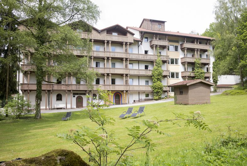 31+ frisch Vorrat Reha Haus : Reha Klinik Hausbaden Badenweiler Rehakliniken De / Nach jahrzehnten erfolgreicher arbeit wurde das reha haus ende des jahres 2020 geschlossen.